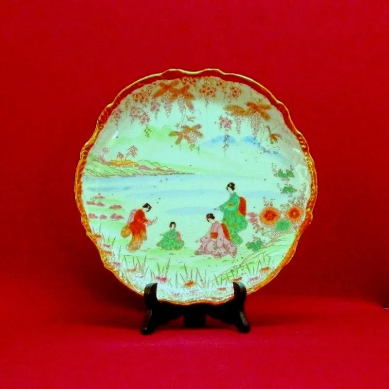 Japanese Geisha Girl Porcelain Plate